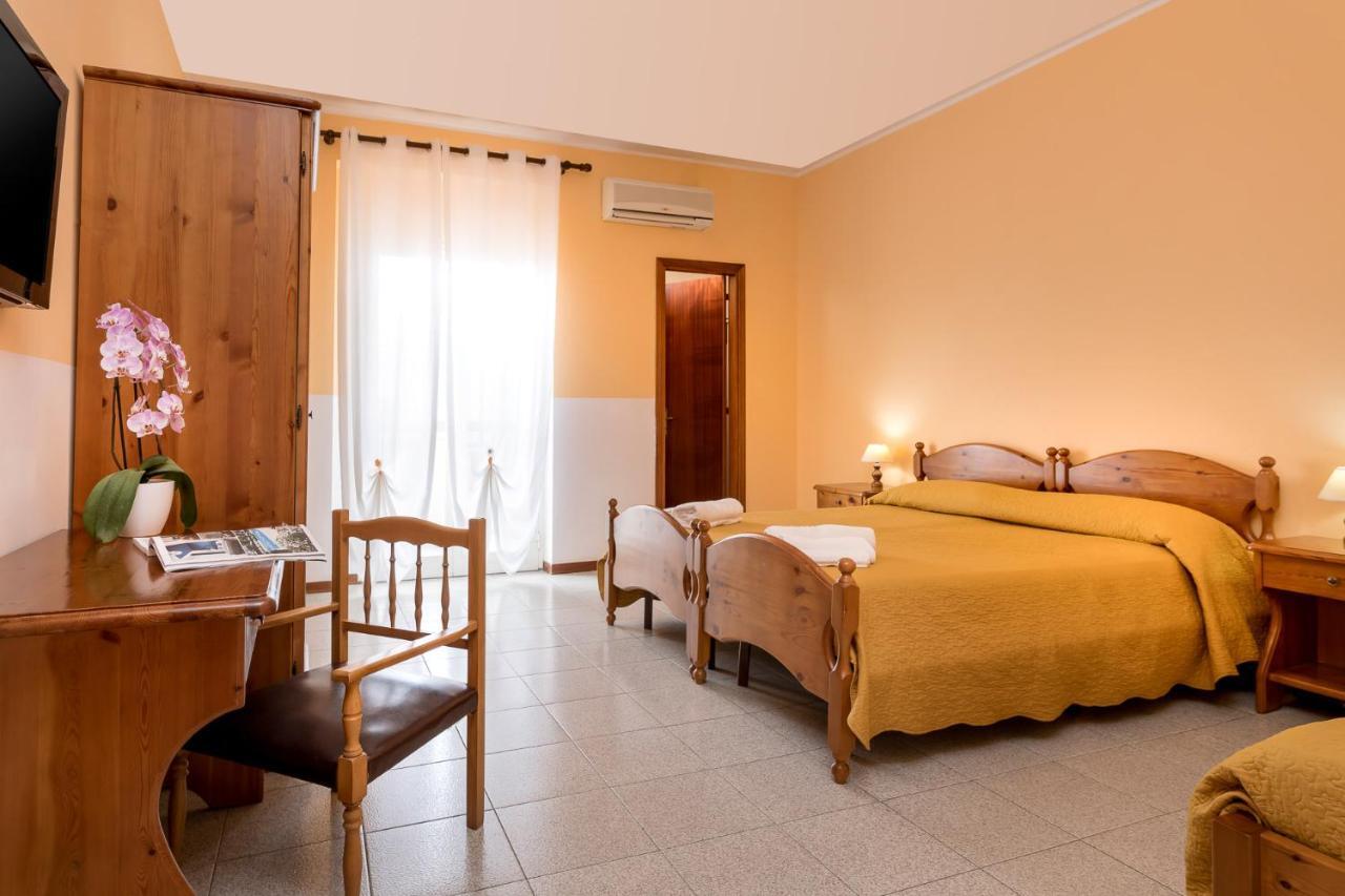 Hotel La Perla Tropea Exterior photo